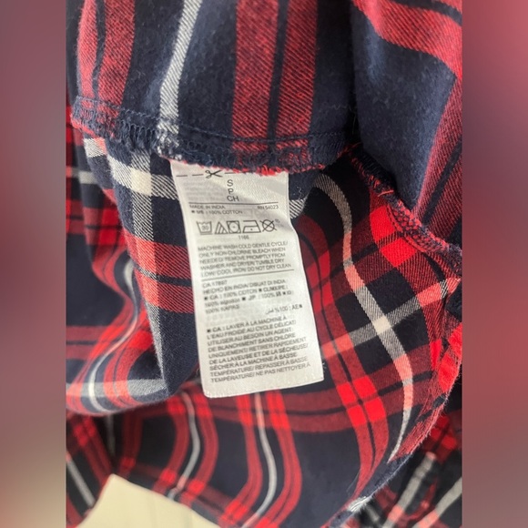 Old navy Classic Flannel Shirt Women Sz S plaid red black - Picture 5 of 8